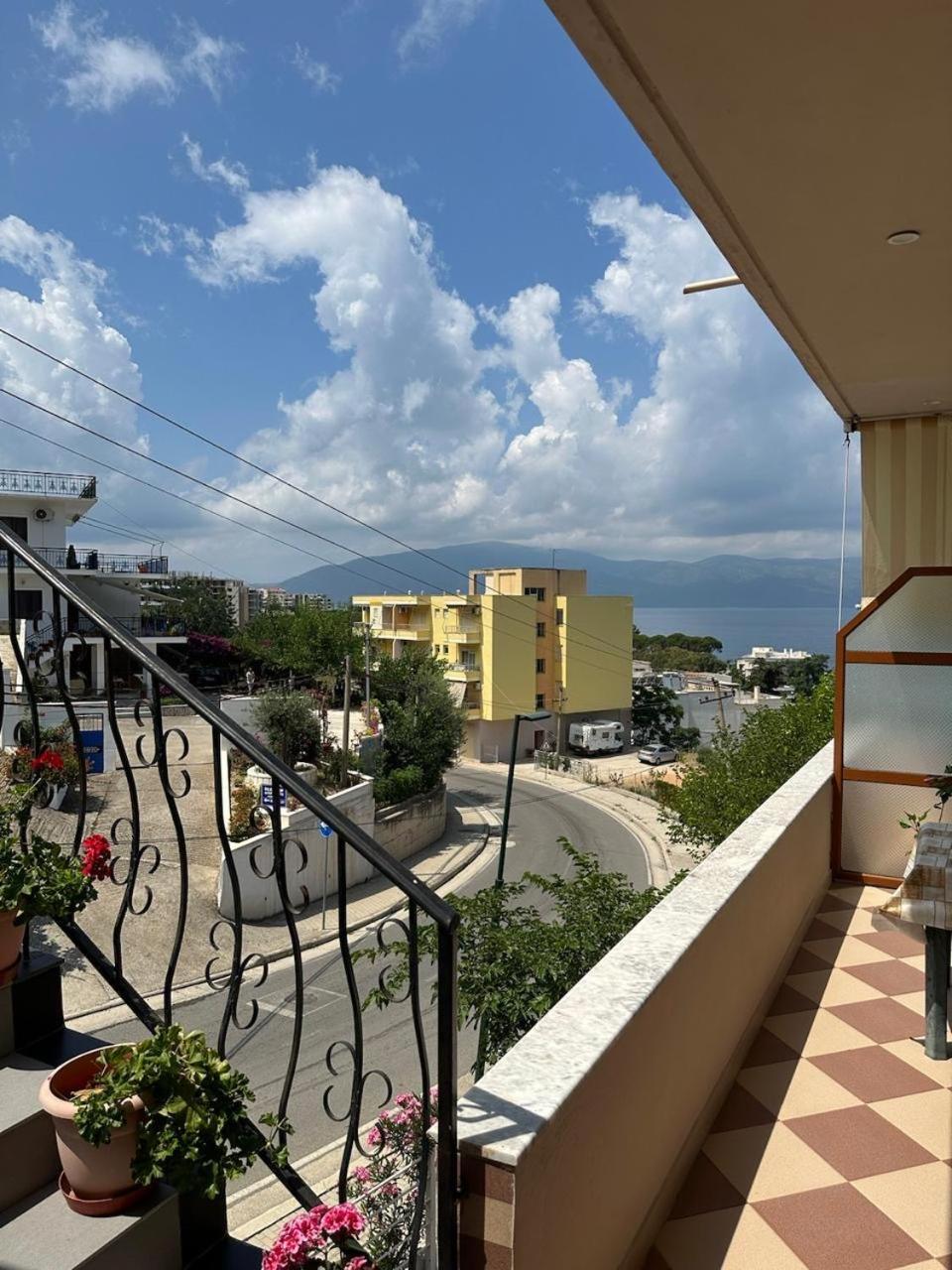 Eid Mar Hostel Vlore Exterior photo