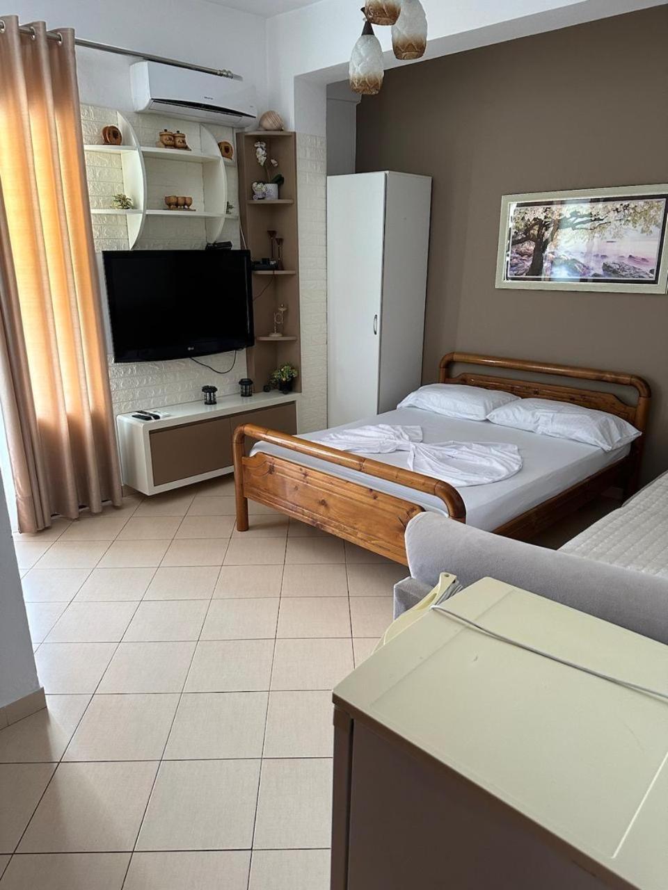 Eid Mar Hostel Vlore Exterior photo